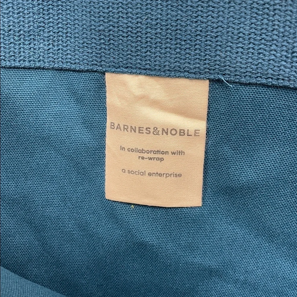 New Barnes & Noble Canvas Tote Bag - Picture 3 of 5